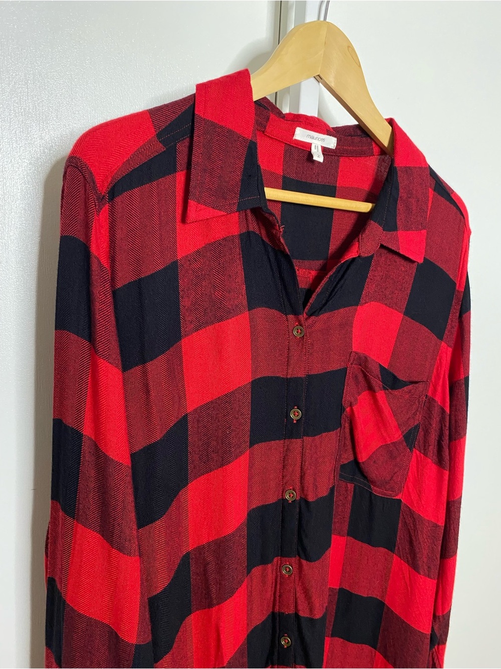 Maurices | Red/Black Buffalo Plaid 100% Rayon Tab-Sleeve Button-Down Shirt Sz 2X - Picture 3 of 16